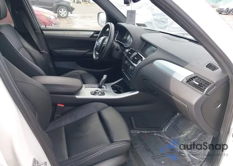 2014 BMW X3 xDrive28I z USA, uszkodzony, nr VIN 5UXWX9C53E0D21234